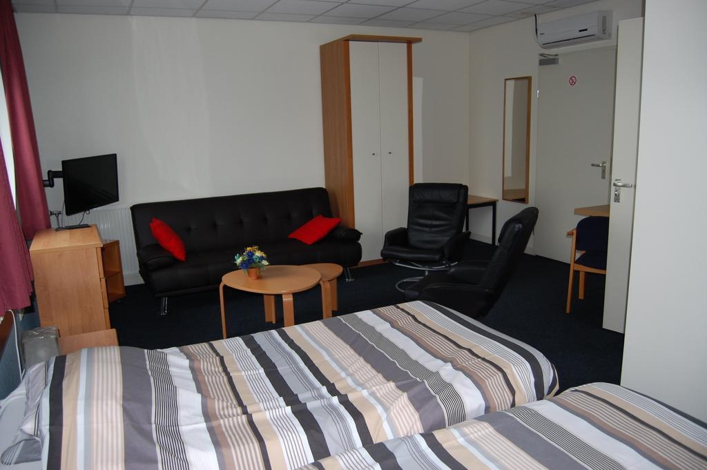 Buitenplaats T Ges Sneek Zimmer foto