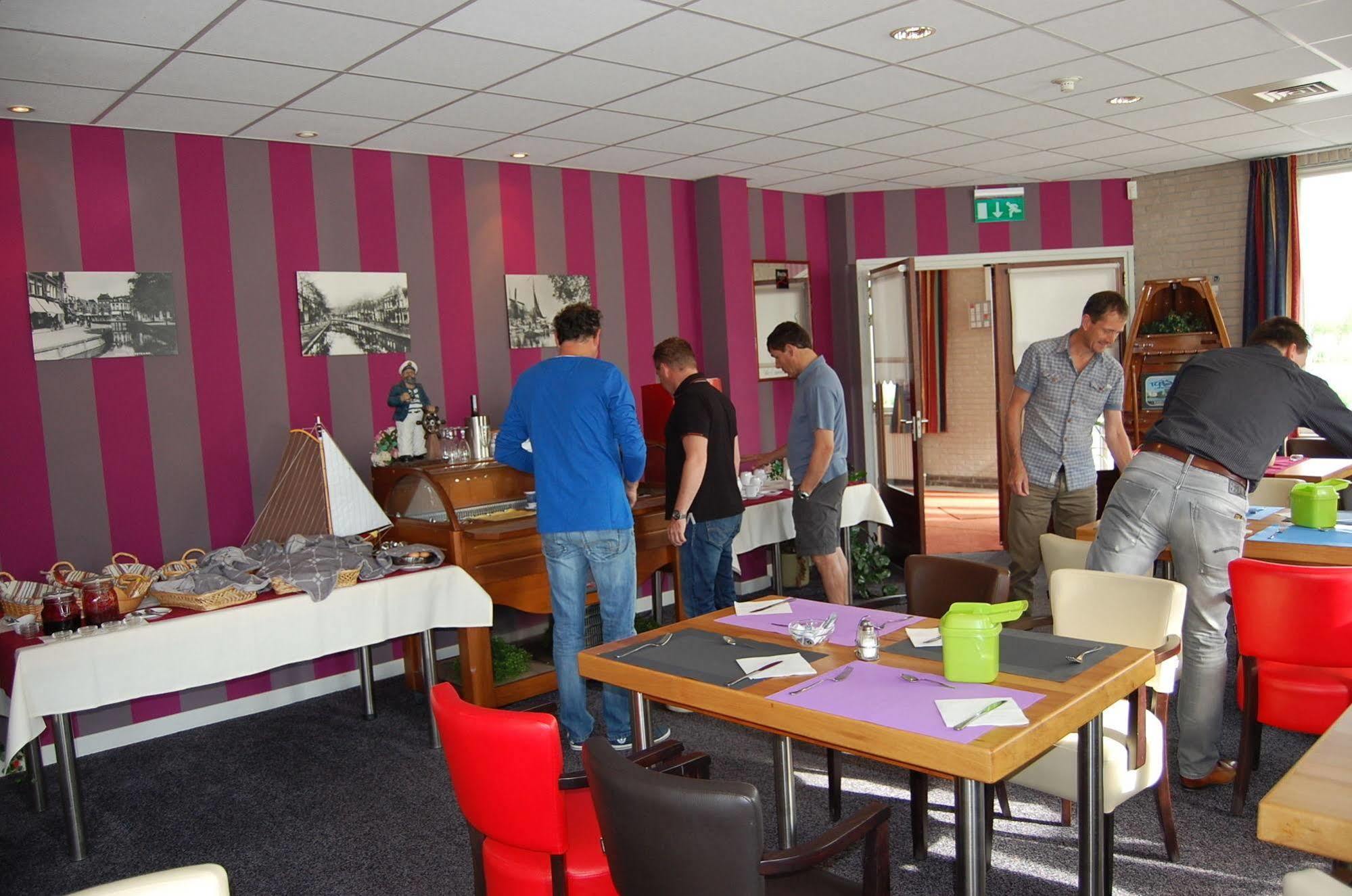 Buitenplaats T Ges Sneek Exterior foto