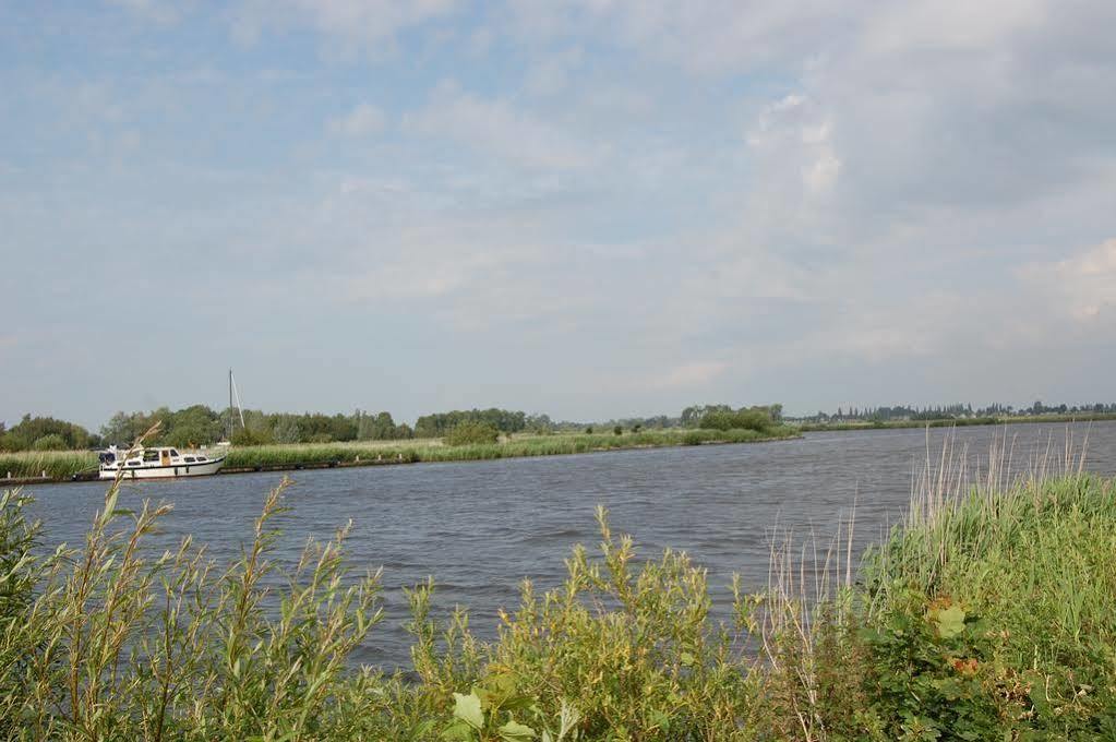 Buitenplaats T Ges Sneek Exterior foto